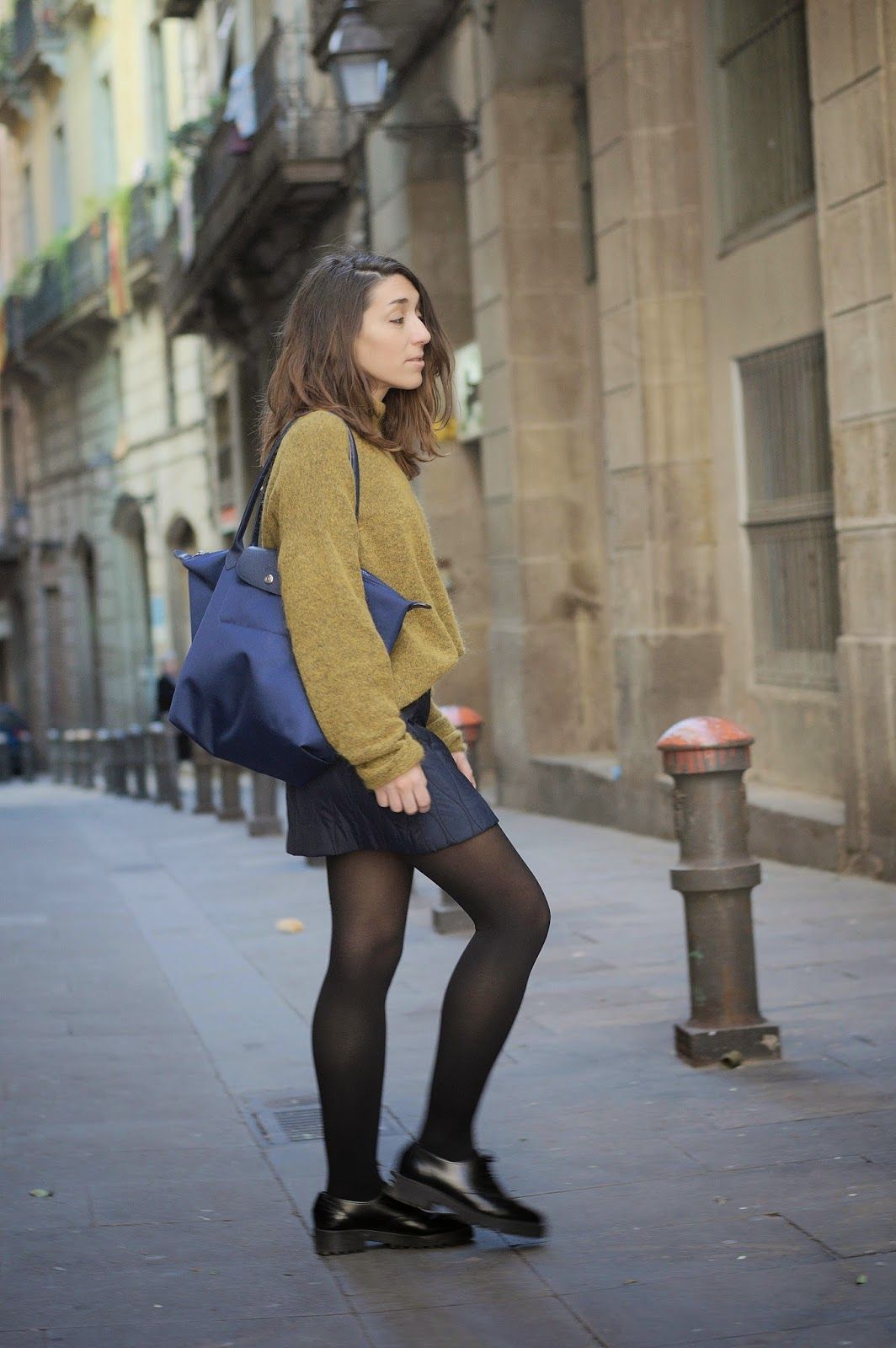 Jersey HM, Falda TopShop, Bolso Longchamp, zapatos Urban Outfiters