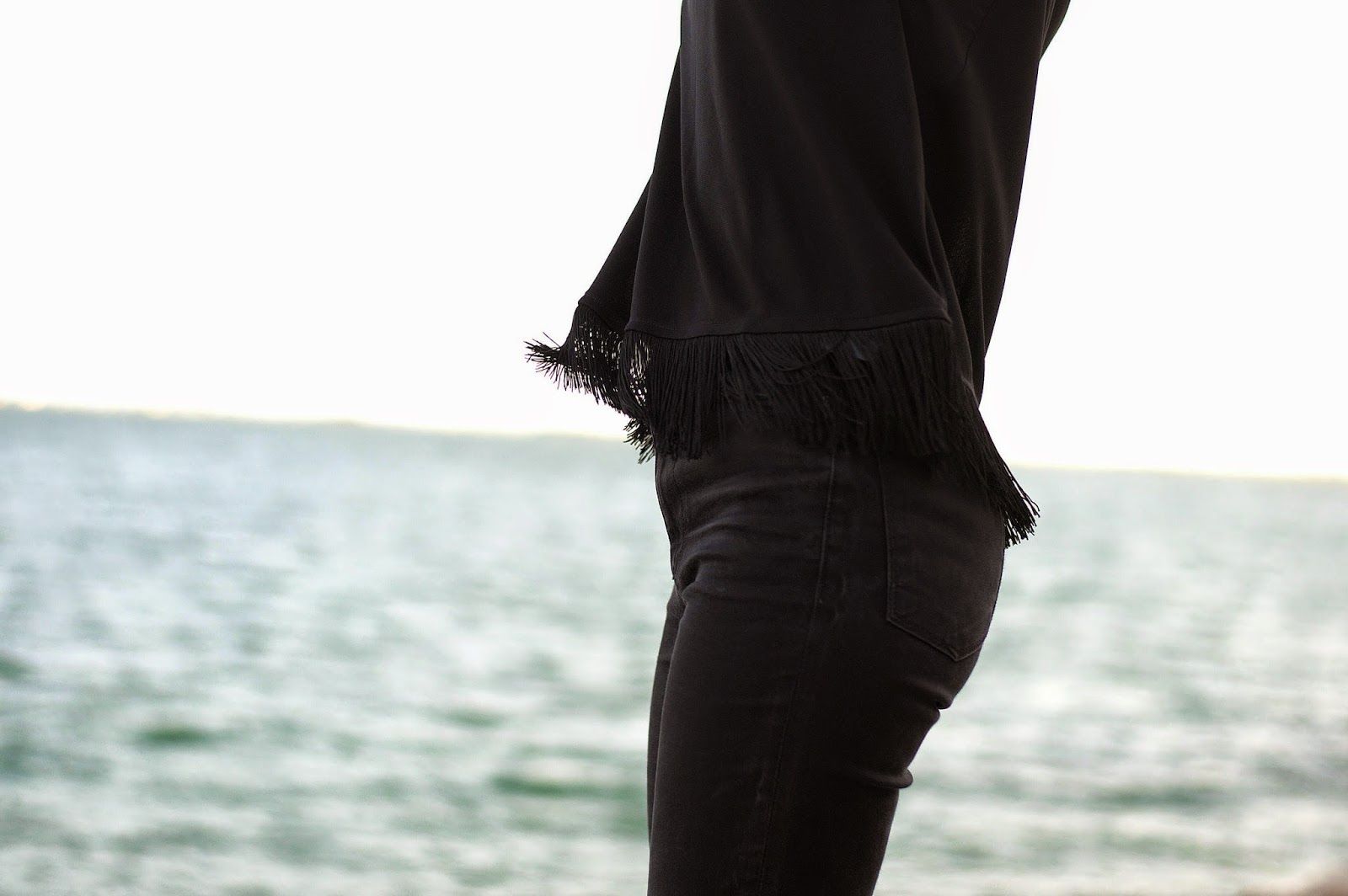 Top Mango, Jeans Zara, Sira Mamy Clutch, sandalias Sommers