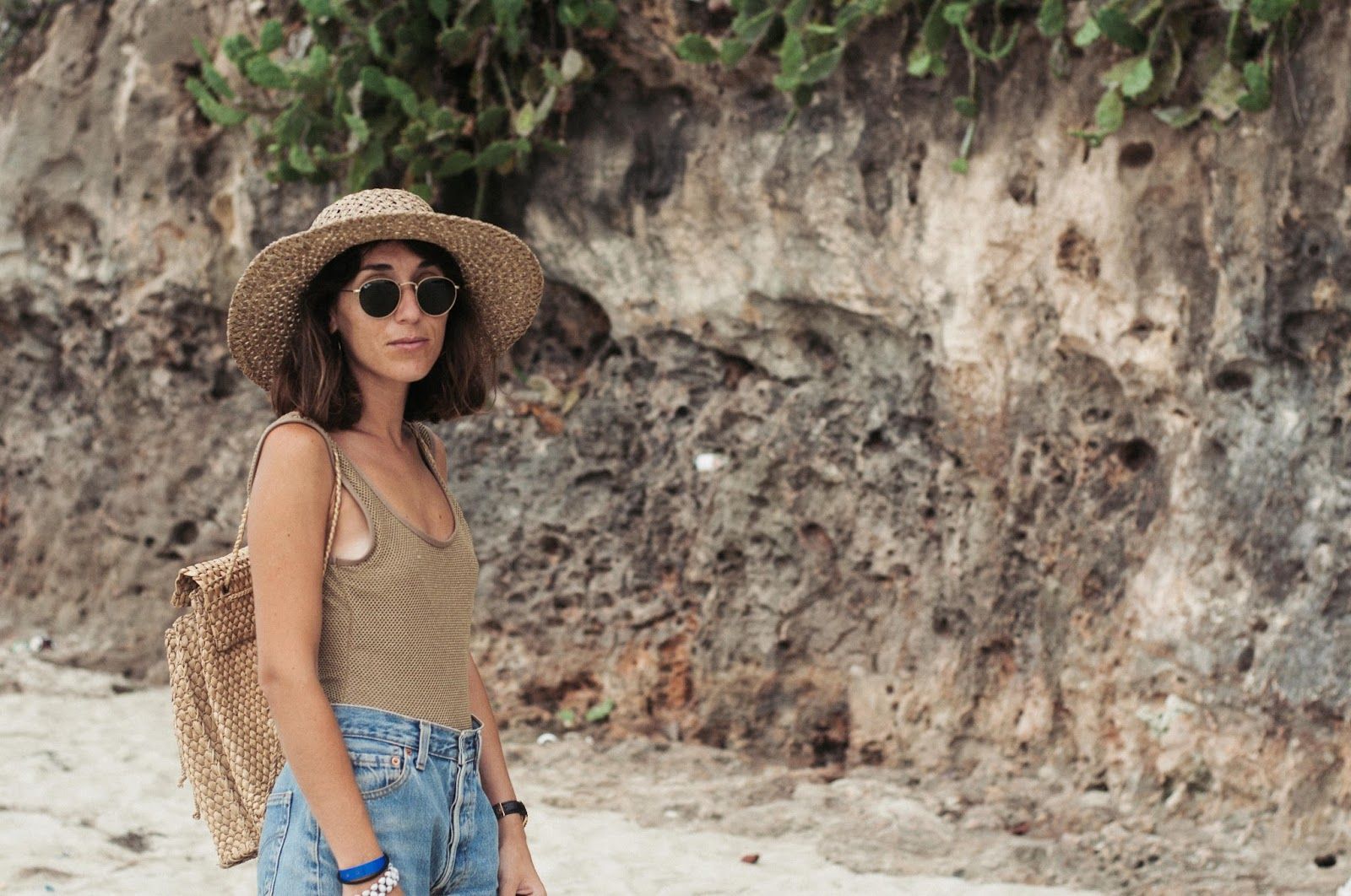Shorts Levi's, traje de baño Women'secret, sombrero Lack of Color