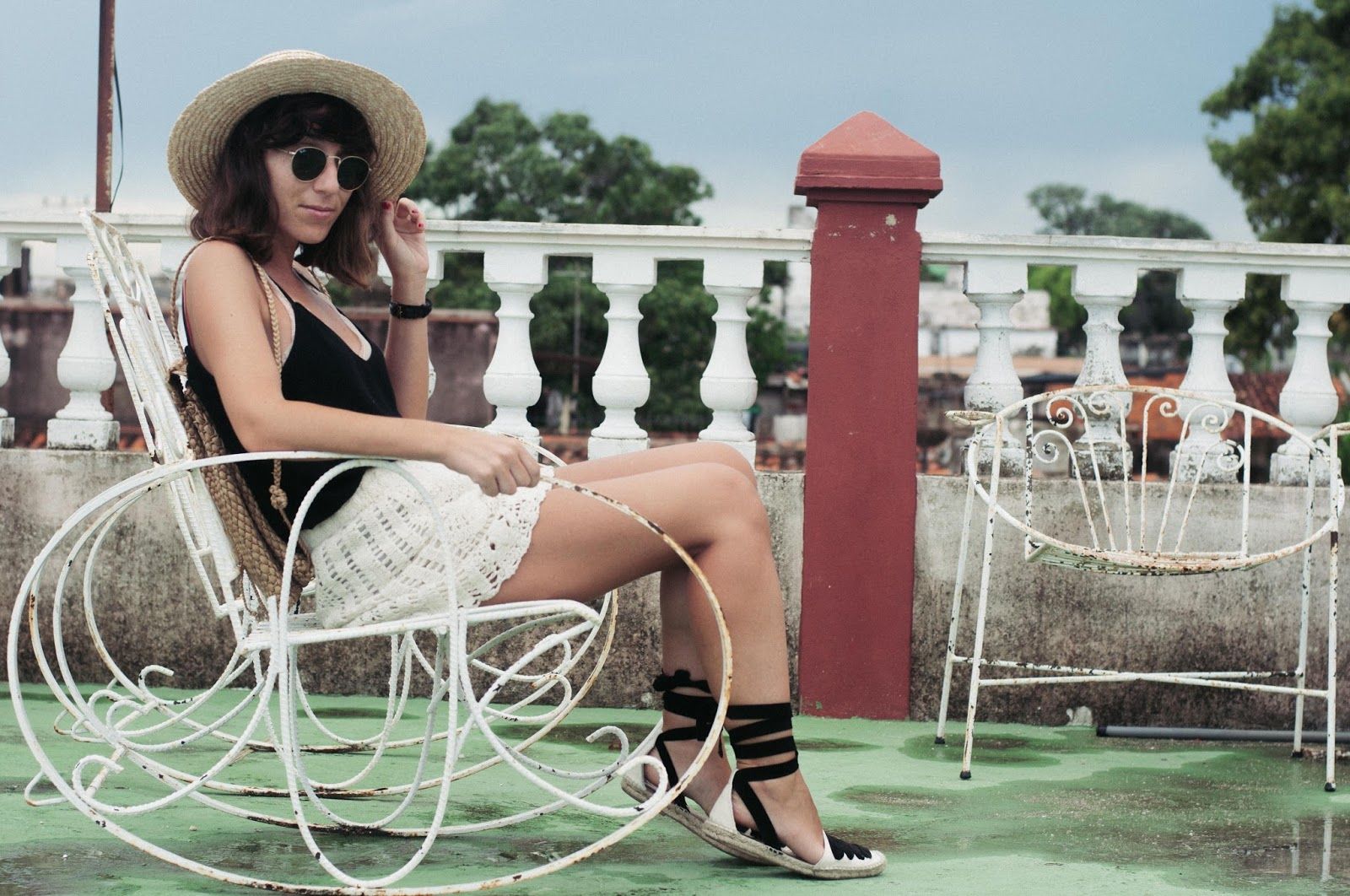 Espardeñas, falda Zara, top Mango, Lack of Color