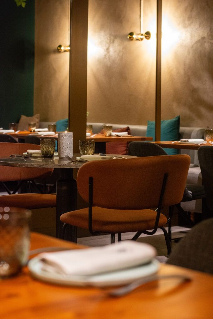 Interior del restaurante peruano Macambo de Barcelona
