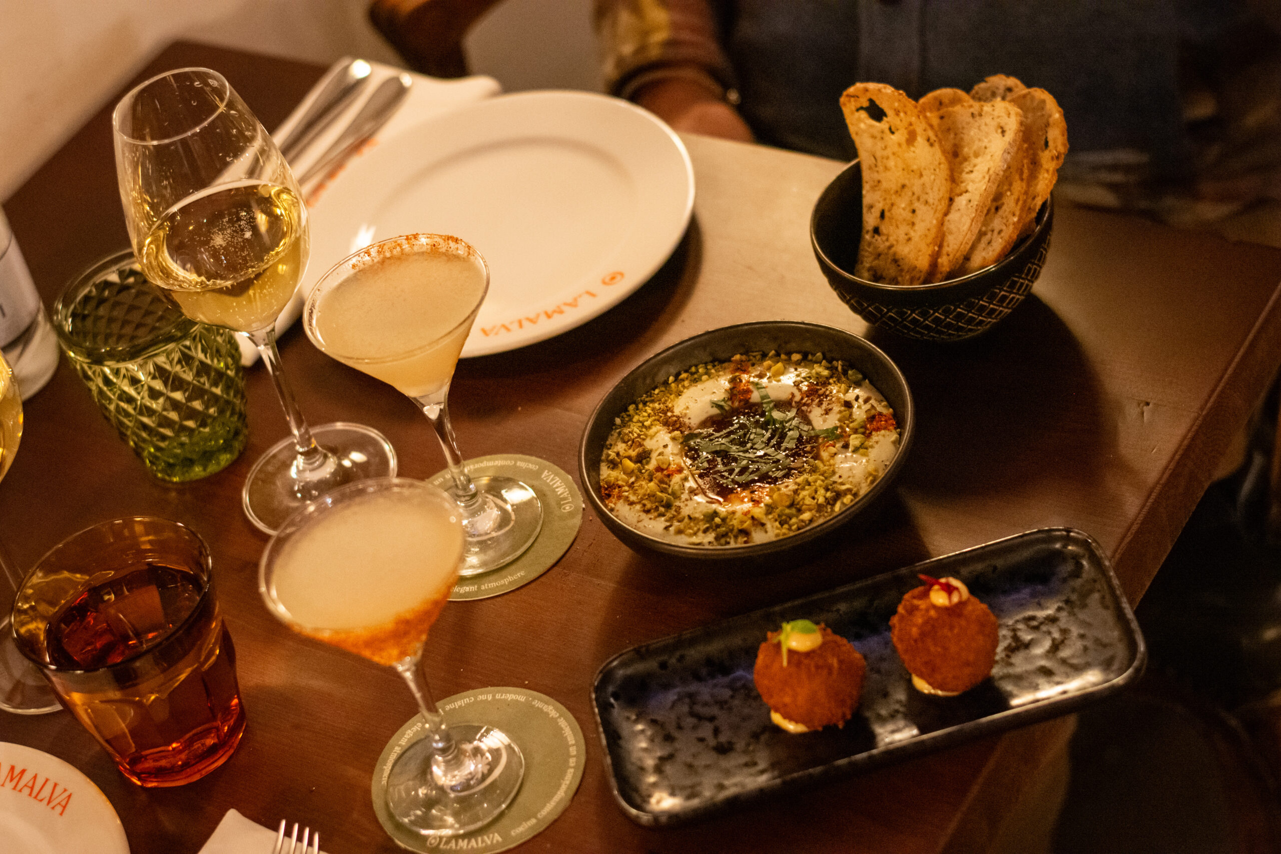 Surtido de tapas para dos Los 7 placeres de LAMALVA Barcelona