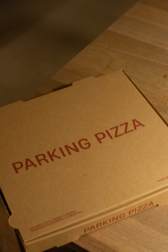 Pizzas Parking Pizza