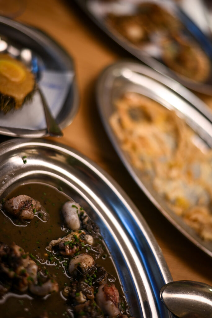 Sepietas a la plancha de Delta Arrocería Informal en el Born de Barcelona