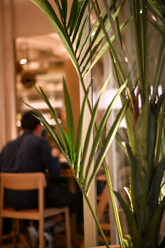 Interior de Delta Arrocería Informal en el Born de Barcelona