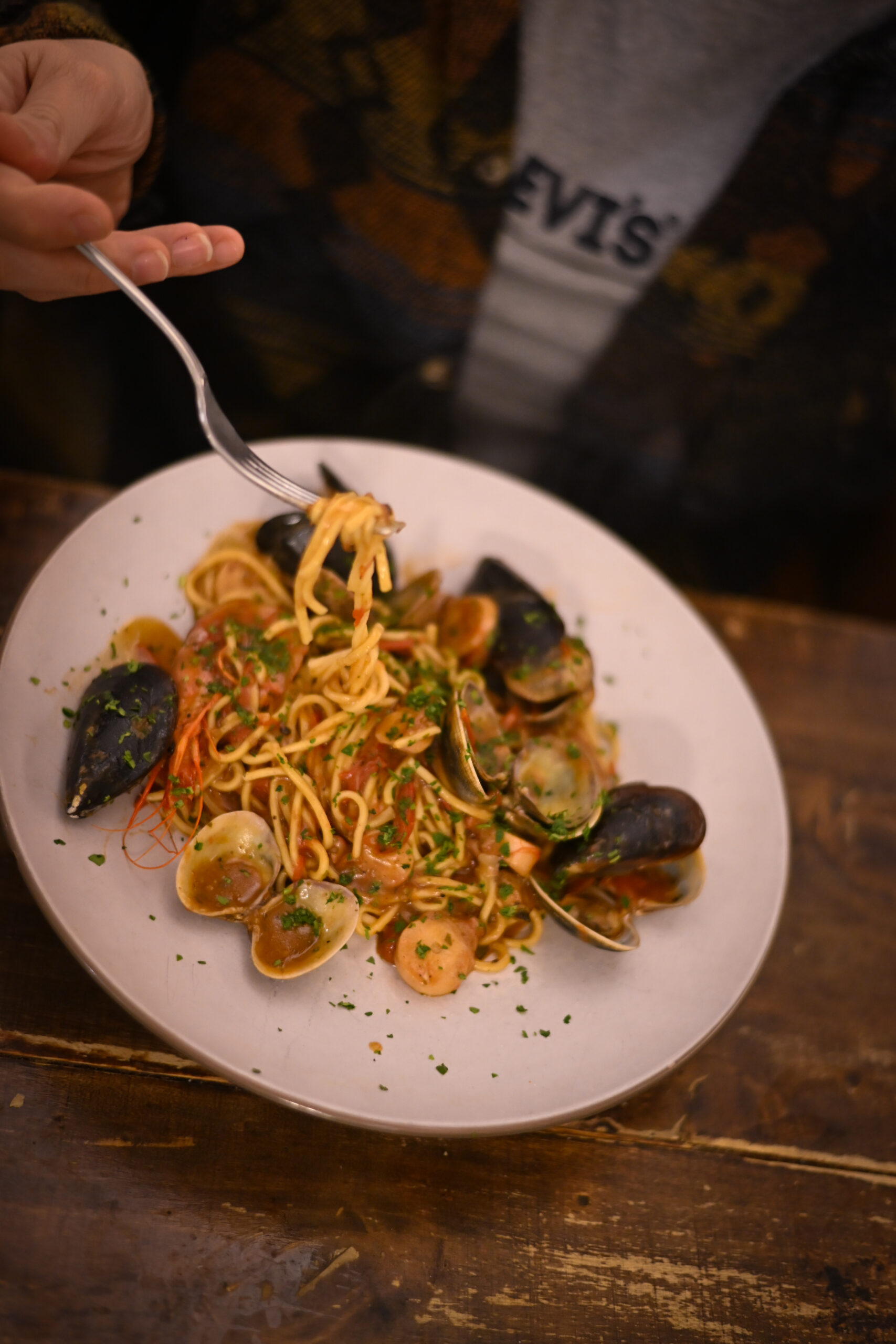 Spaguetti allo scoglio de la Trattoria Enriquetto restaurante italiano en Barcelona