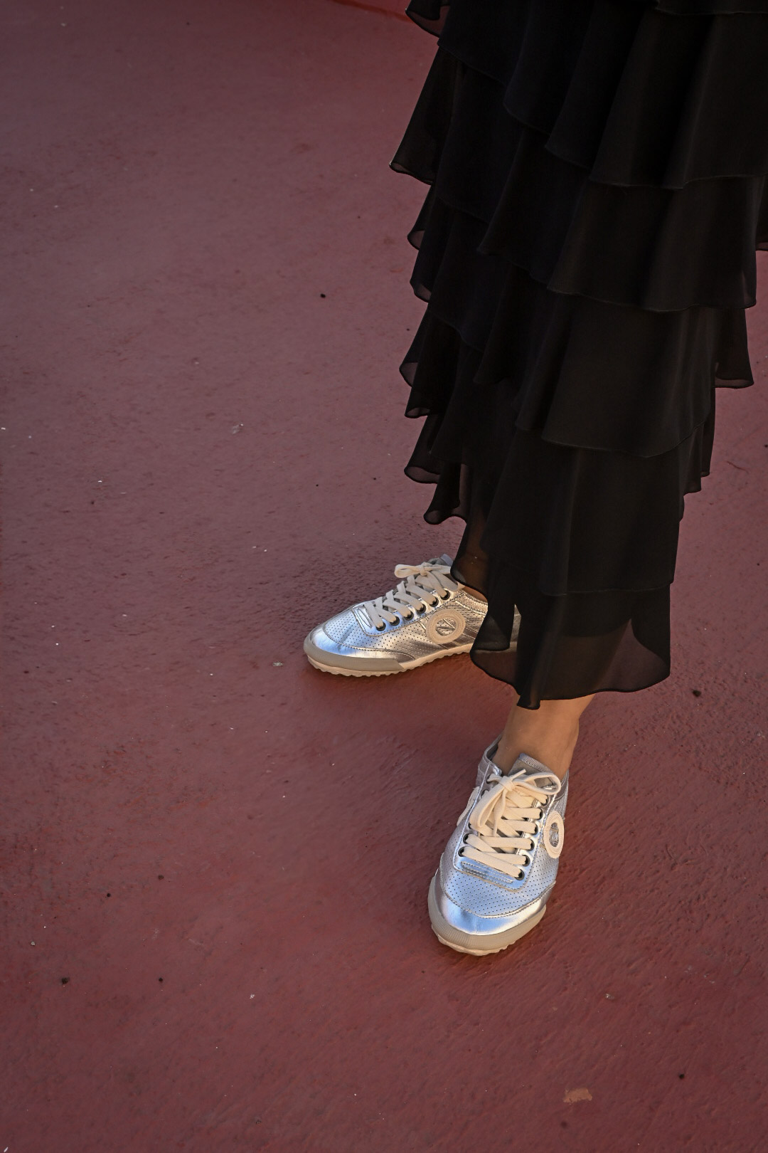 Deportivas plateadas ARO Shoes