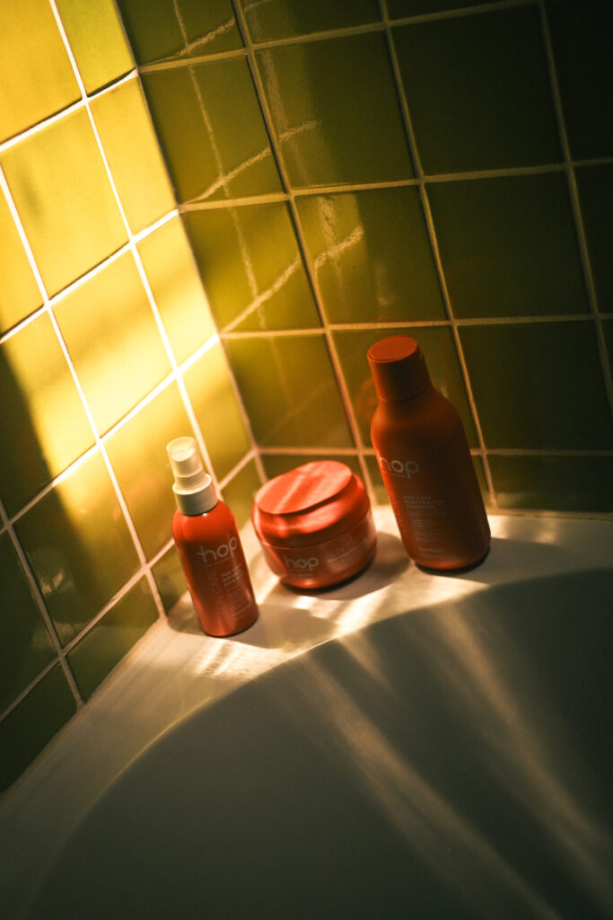 Protector solar para el pelo Hop Sun Care de Montibello.